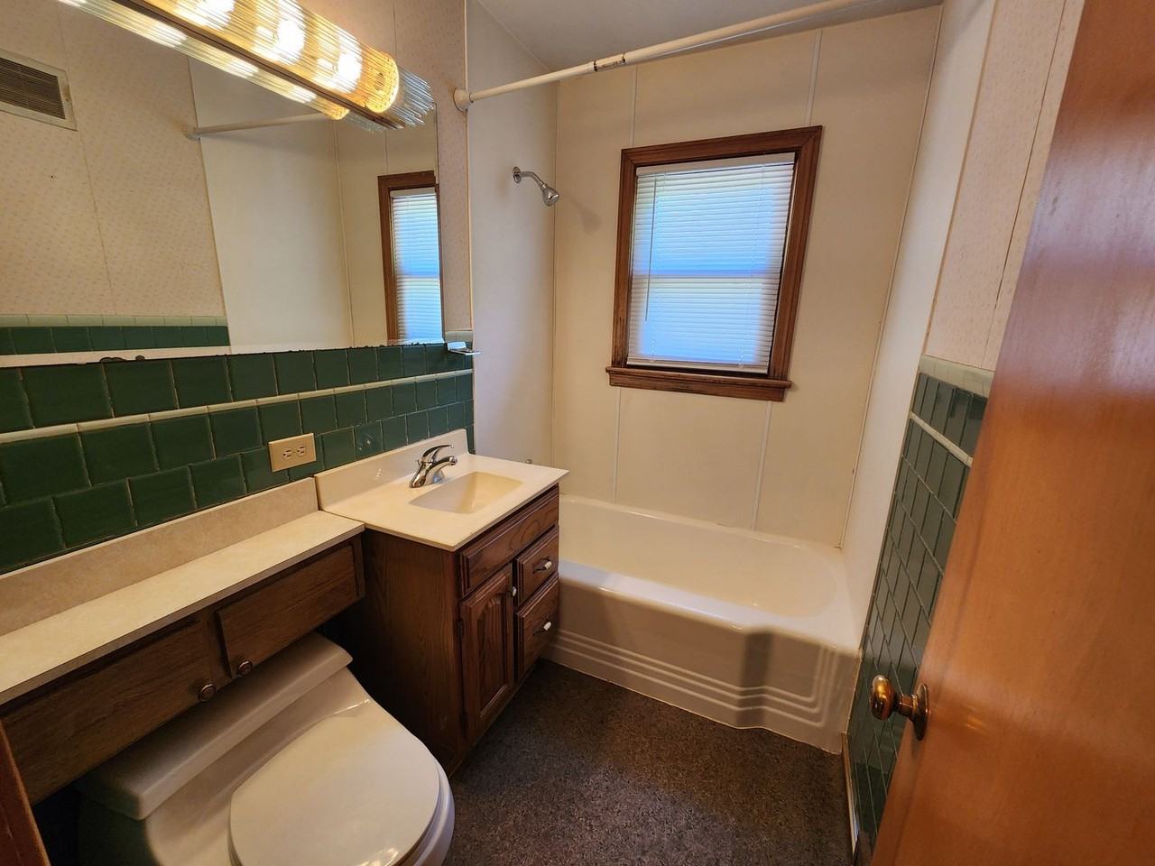 1720 S Woodlawn Blvd - Photo 4 of 10