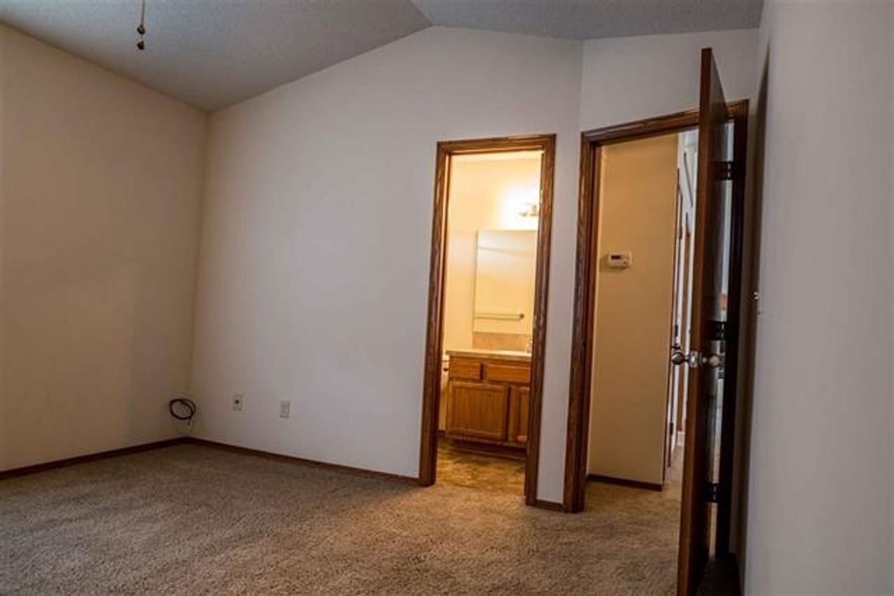 11818 W Wilkinson Ct - Photo 7 of 22