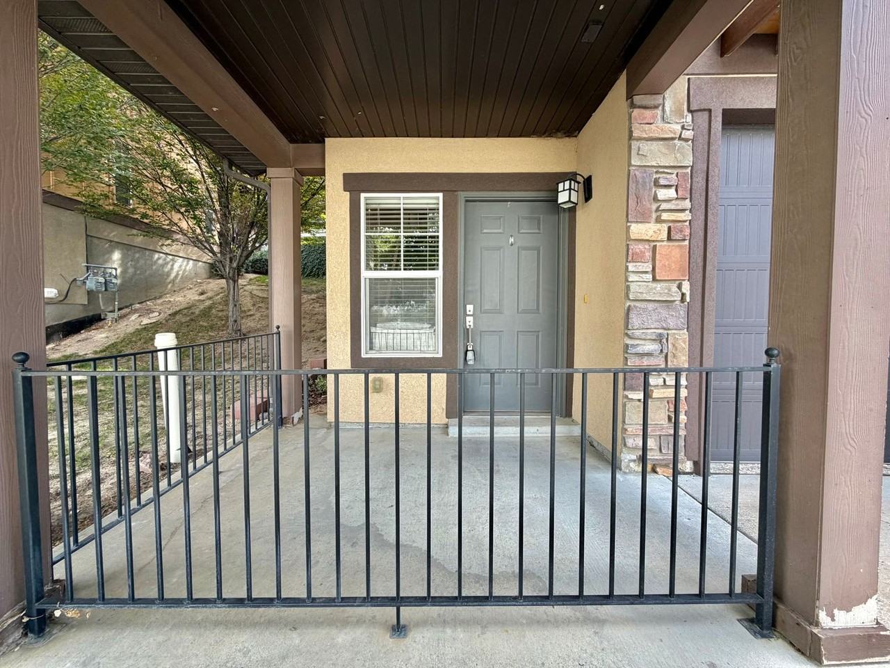 14791 S Chandlerpoint Way - Photo 2 of 23