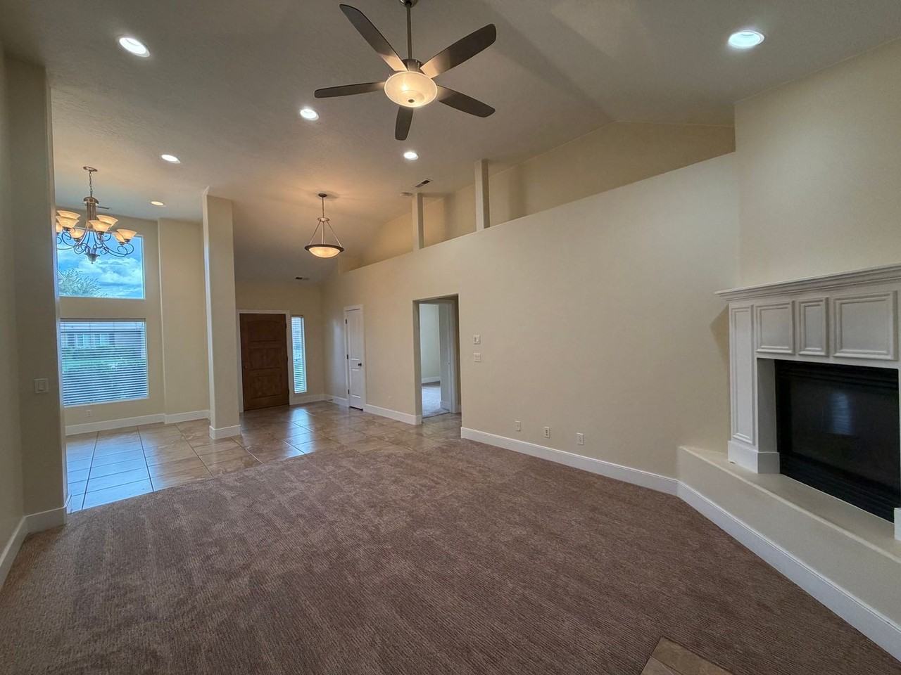 135 W Orchard Ln - Photo 6 of 36