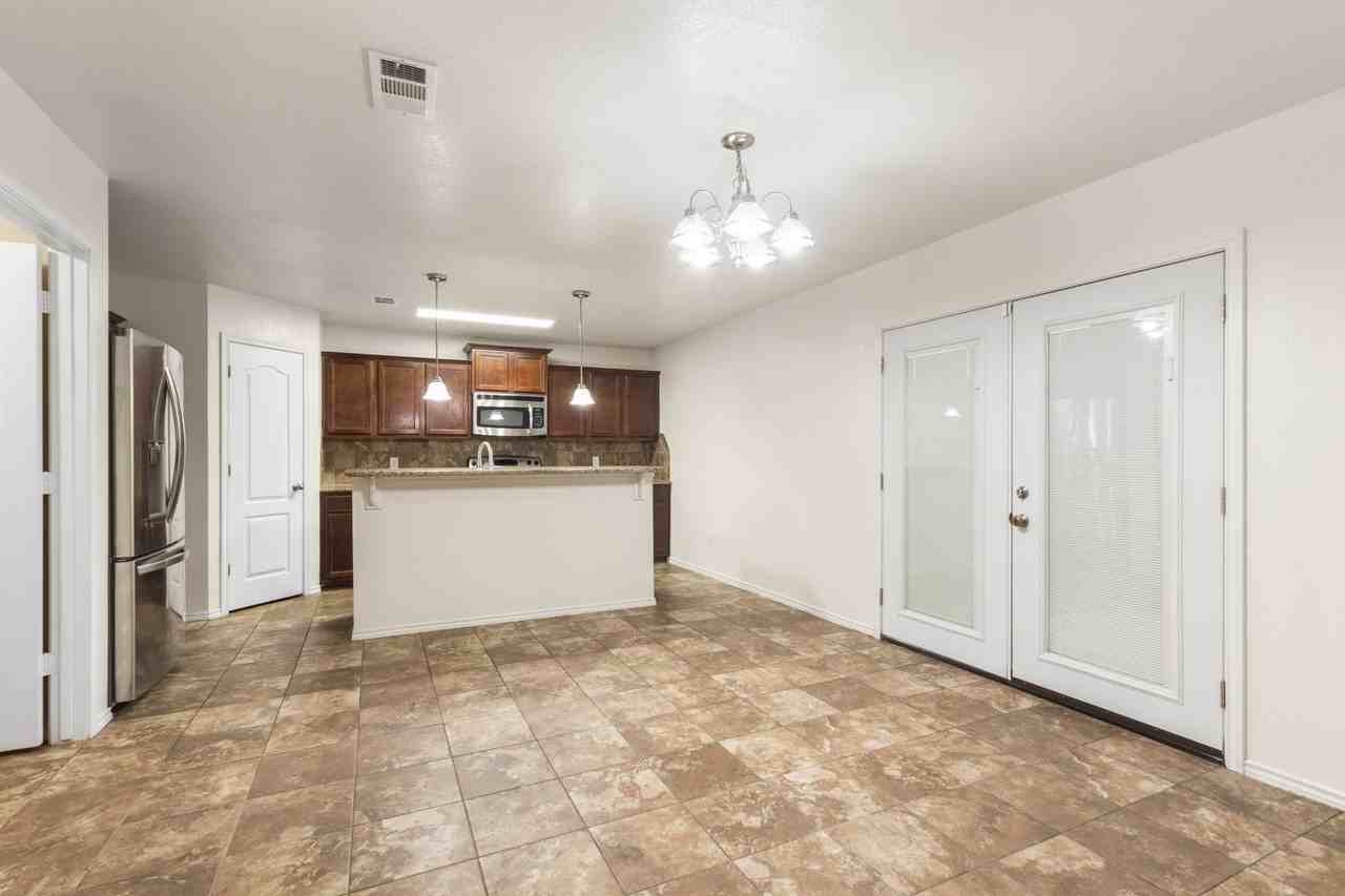 207 Black Walnut Ct - Photo 6 of 26