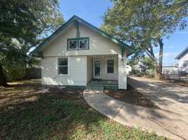 featured image of 511 S Magnolia St