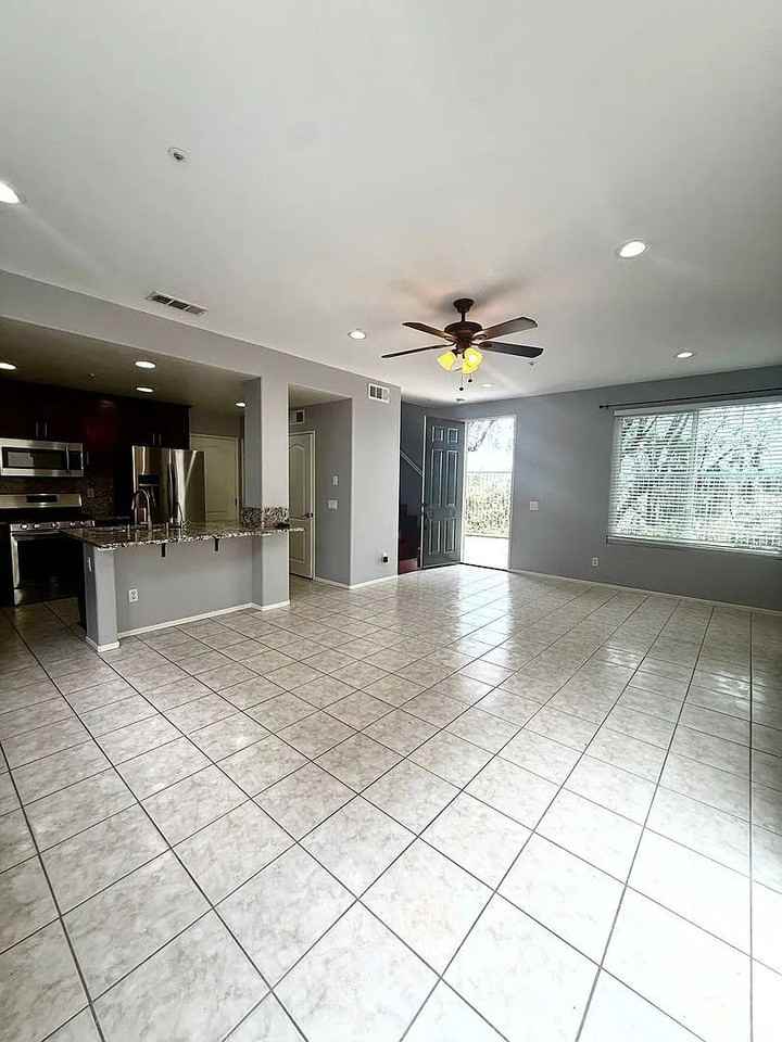 301 Navarette Pl - Photo 2 of 12