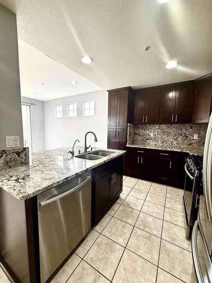 301 Navarette Pl - Photo 4 of 12