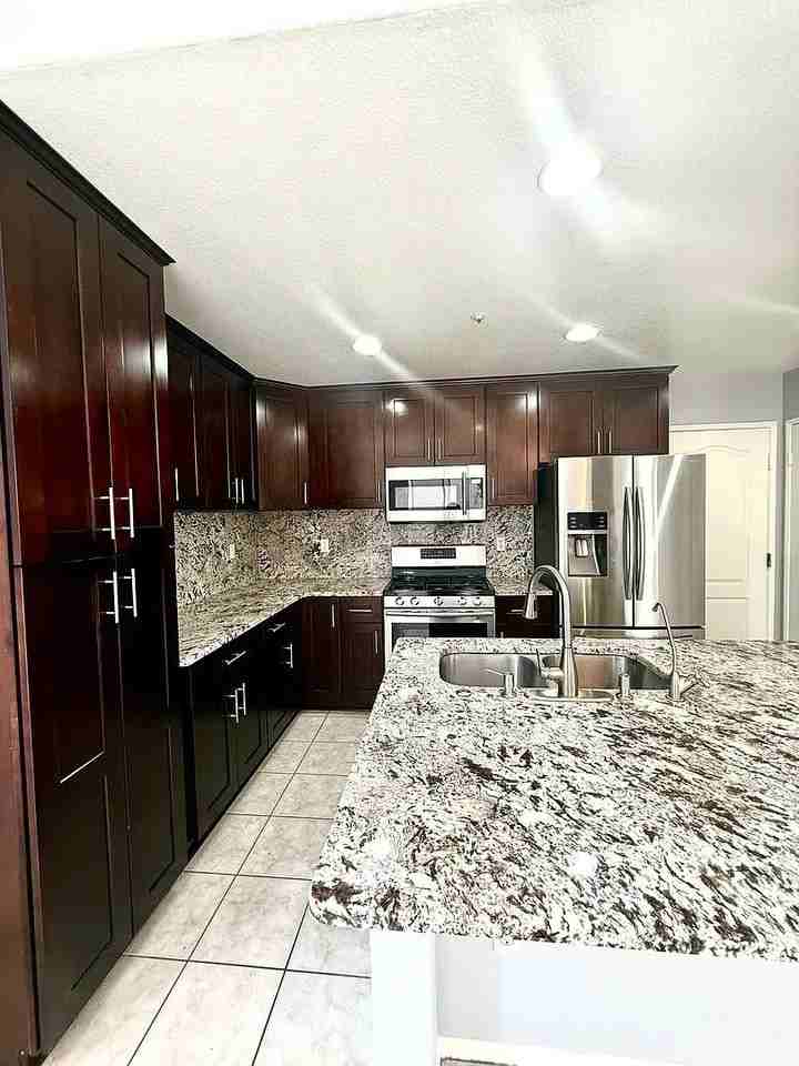 301 Navarette Pl - Photo 5 of 12