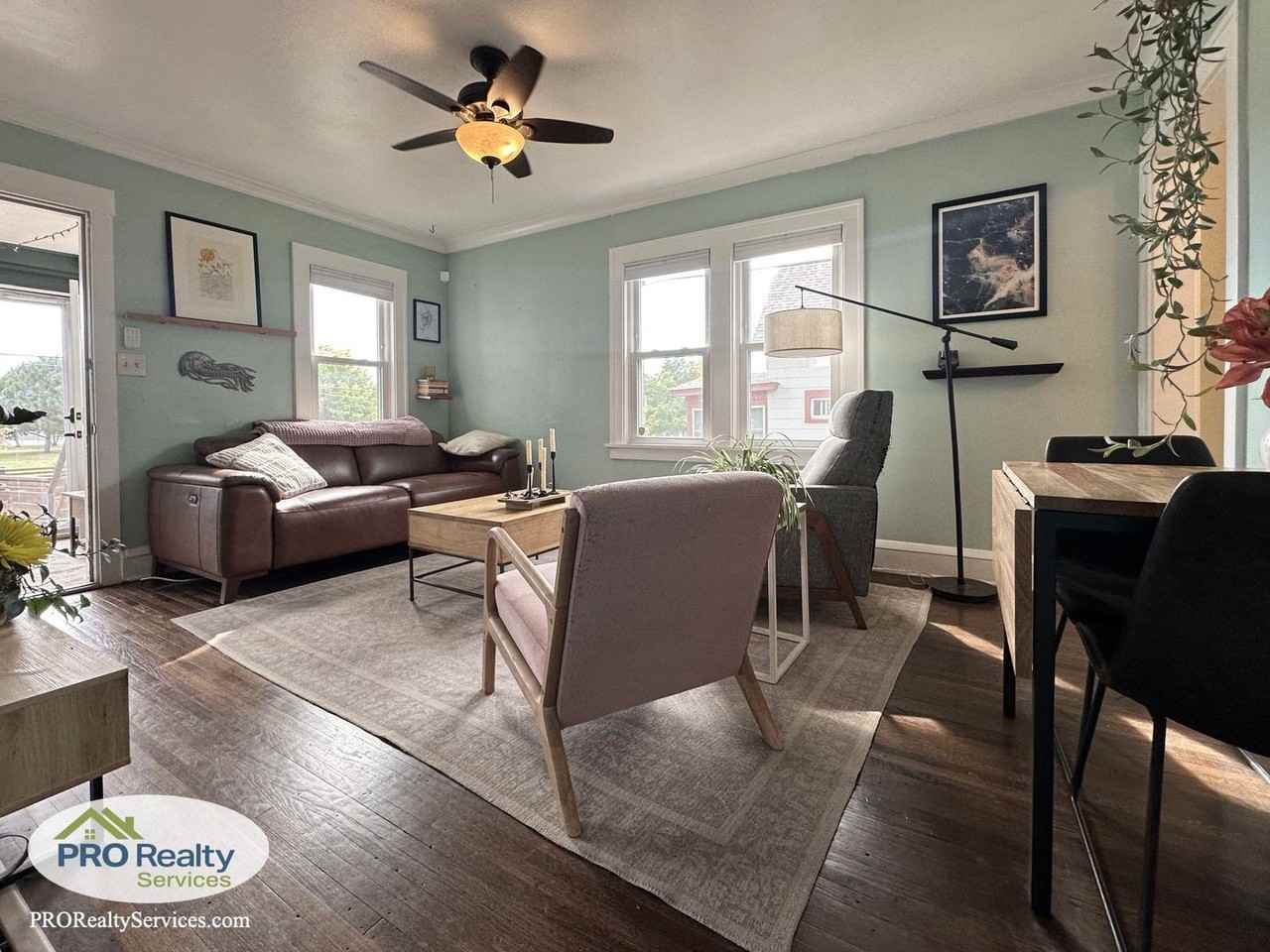 1417 29th Ave Ne - Photo 2 of 20