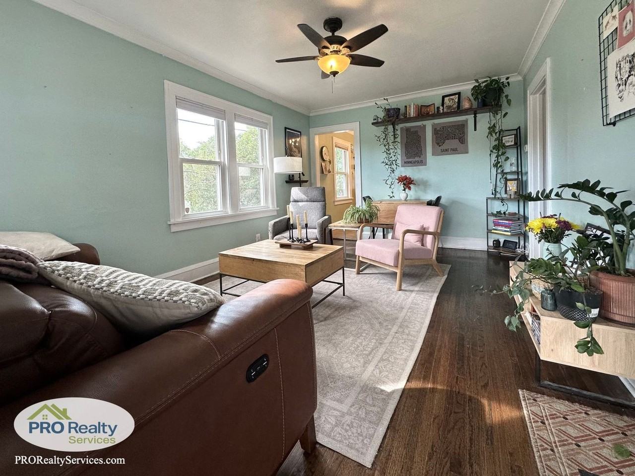1417 29th Ave Ne - Photo 3 of 20