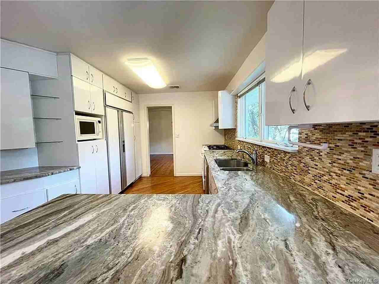 152 Rock Creek Ln - Photo 4 of 18