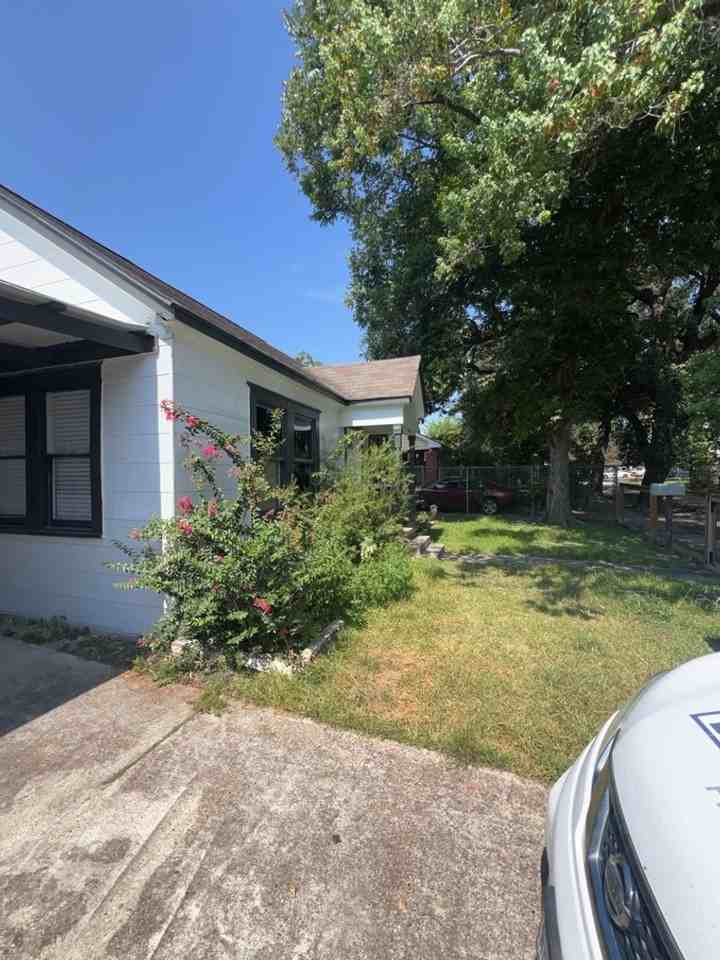 7424 Rusk St #A - Photo 2 of 24