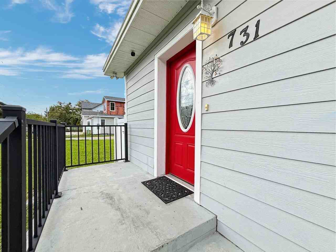 731 Guernsey St - Photo 3 of 27