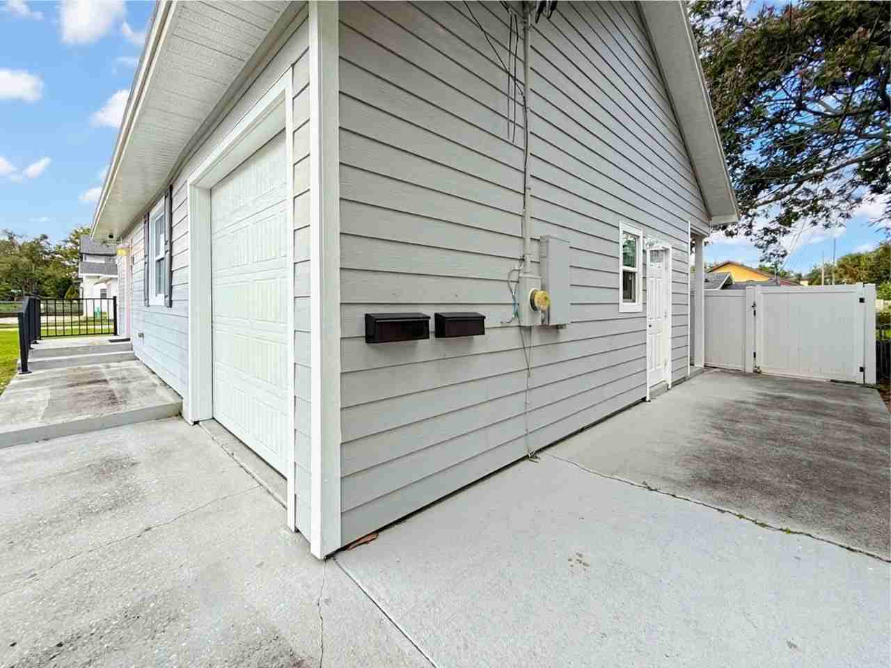 731 Guernsey St - Photo 7 of 27