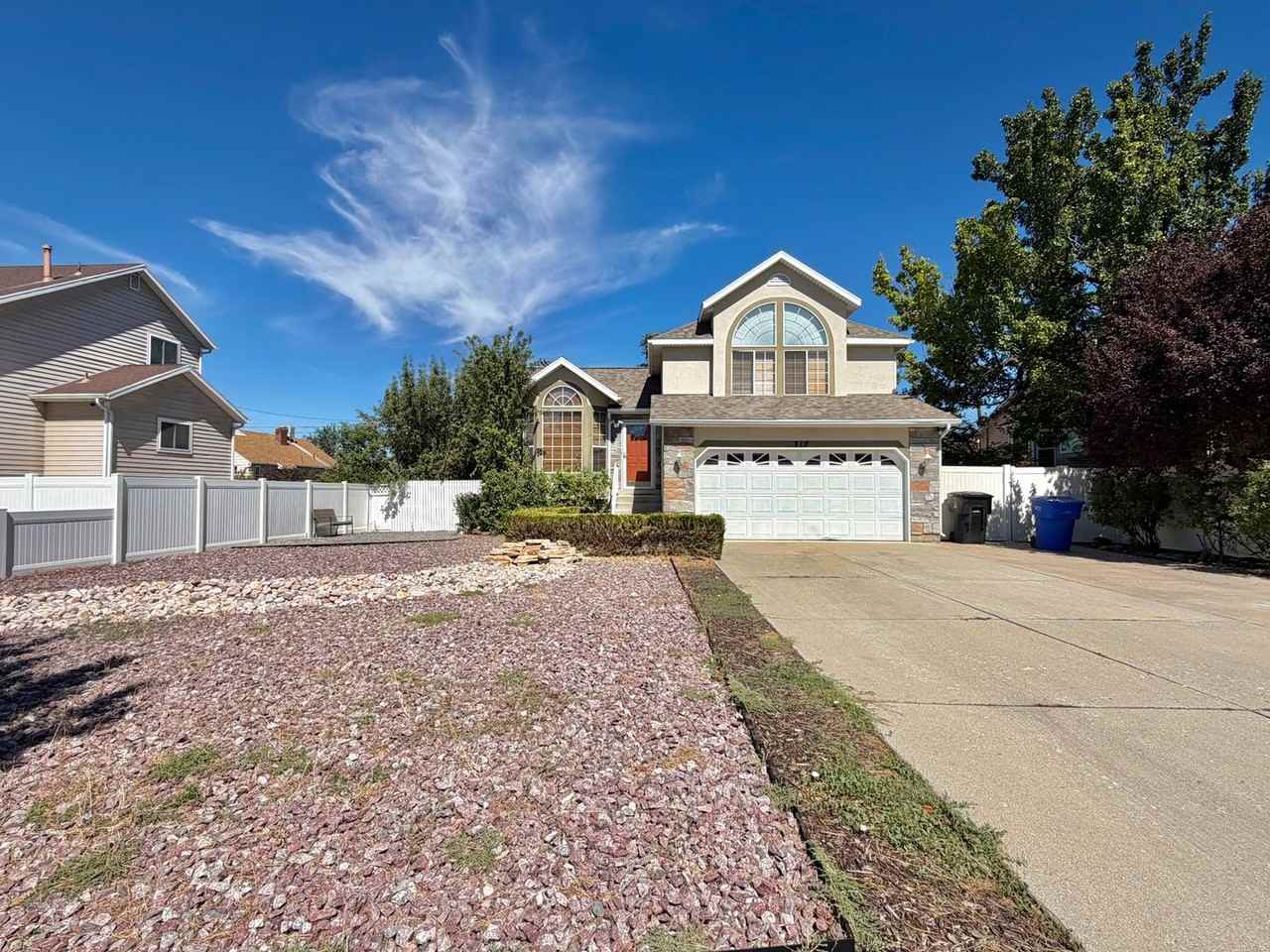 717 E Hundley Haven Cir