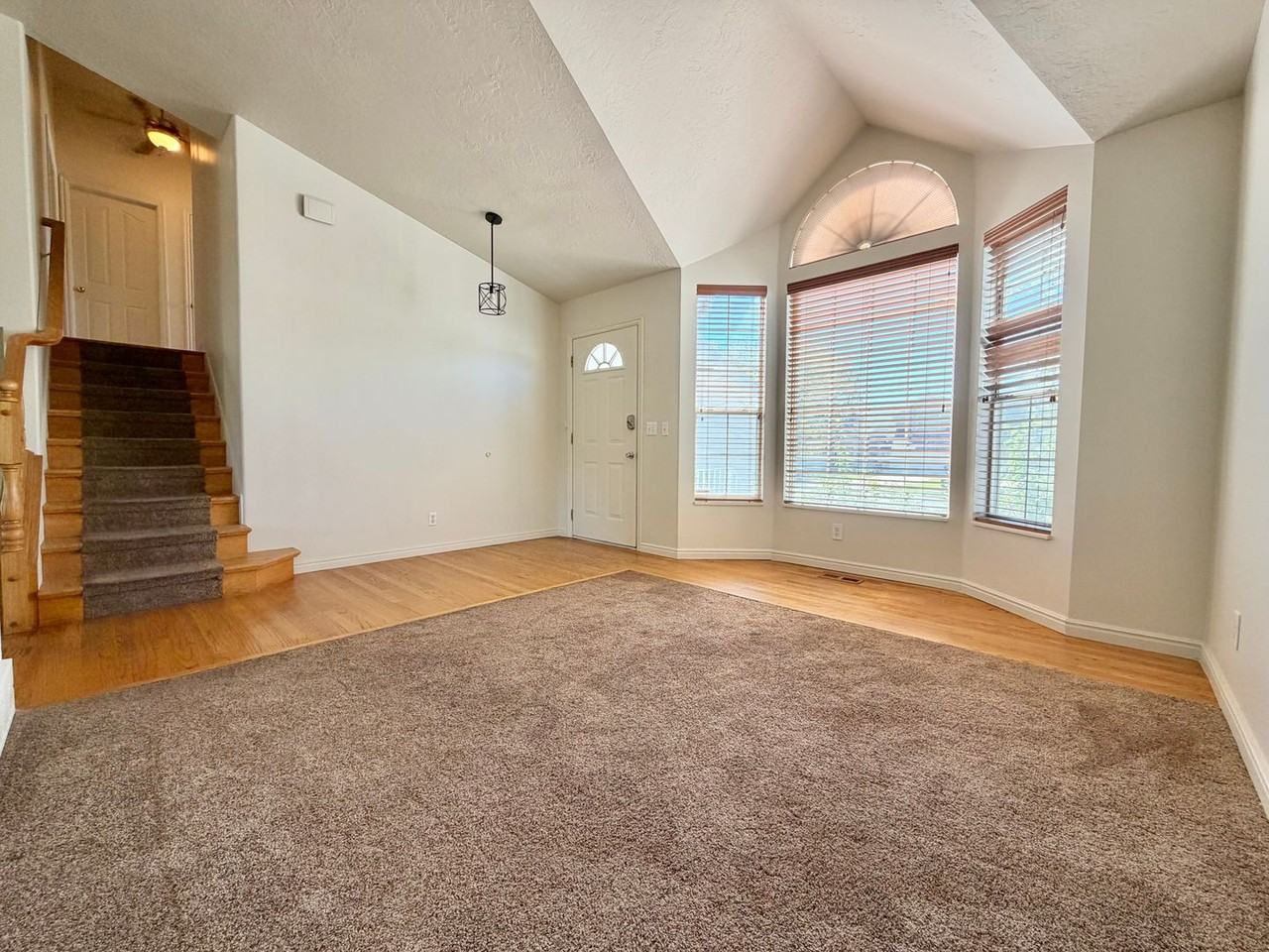 717 E Hundley Haven Cir - Photo 2 of 26