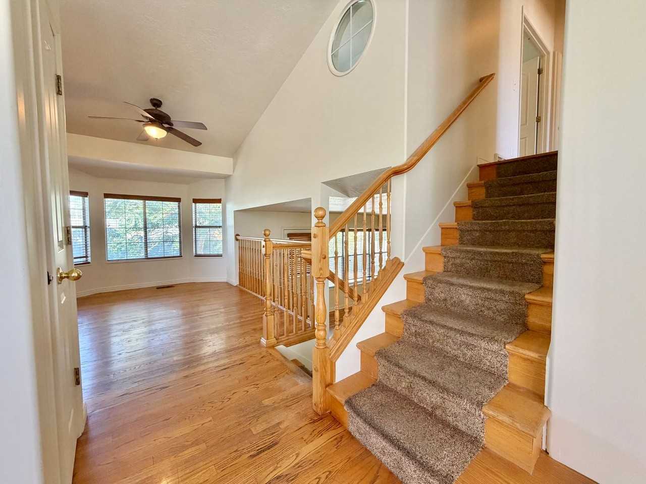 717 E Hundley Haven Cir - Photo 3 of 26