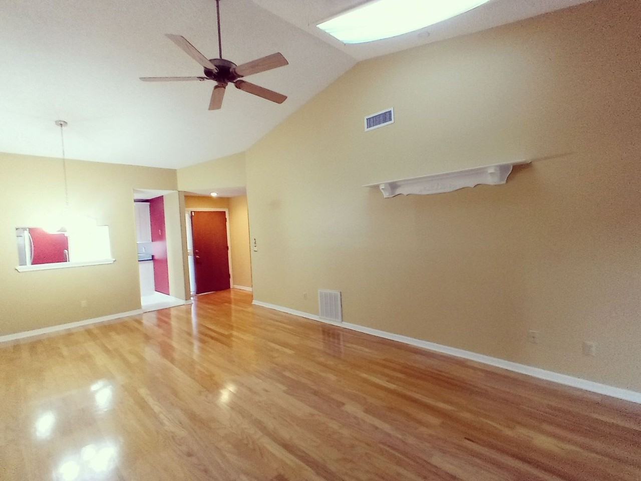 2503 Tahoe Cir - Photo 5 of 24