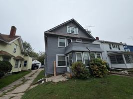 featured image of 4417 Eastway St