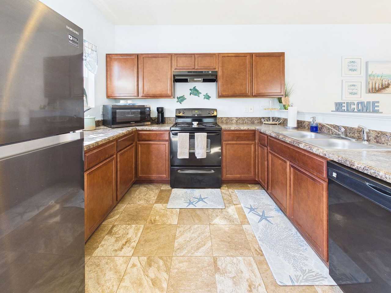 703 Elton Ave #1 - Photo 5 of 27