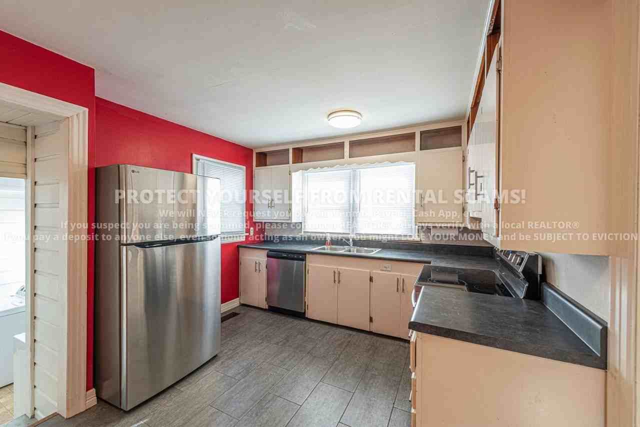 1323 N Garland Ave - Photo 7 of 18