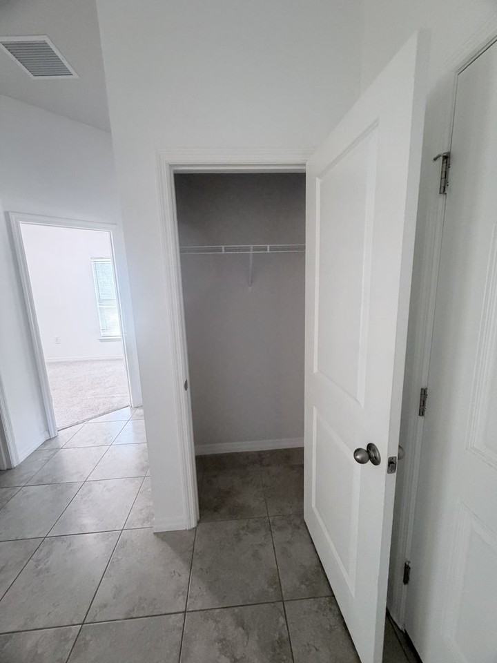 328 Jacaranda Pkwy E - Photo 4 of 26