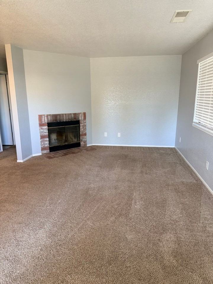 2500 Jason Ct - Photo 3 of 13