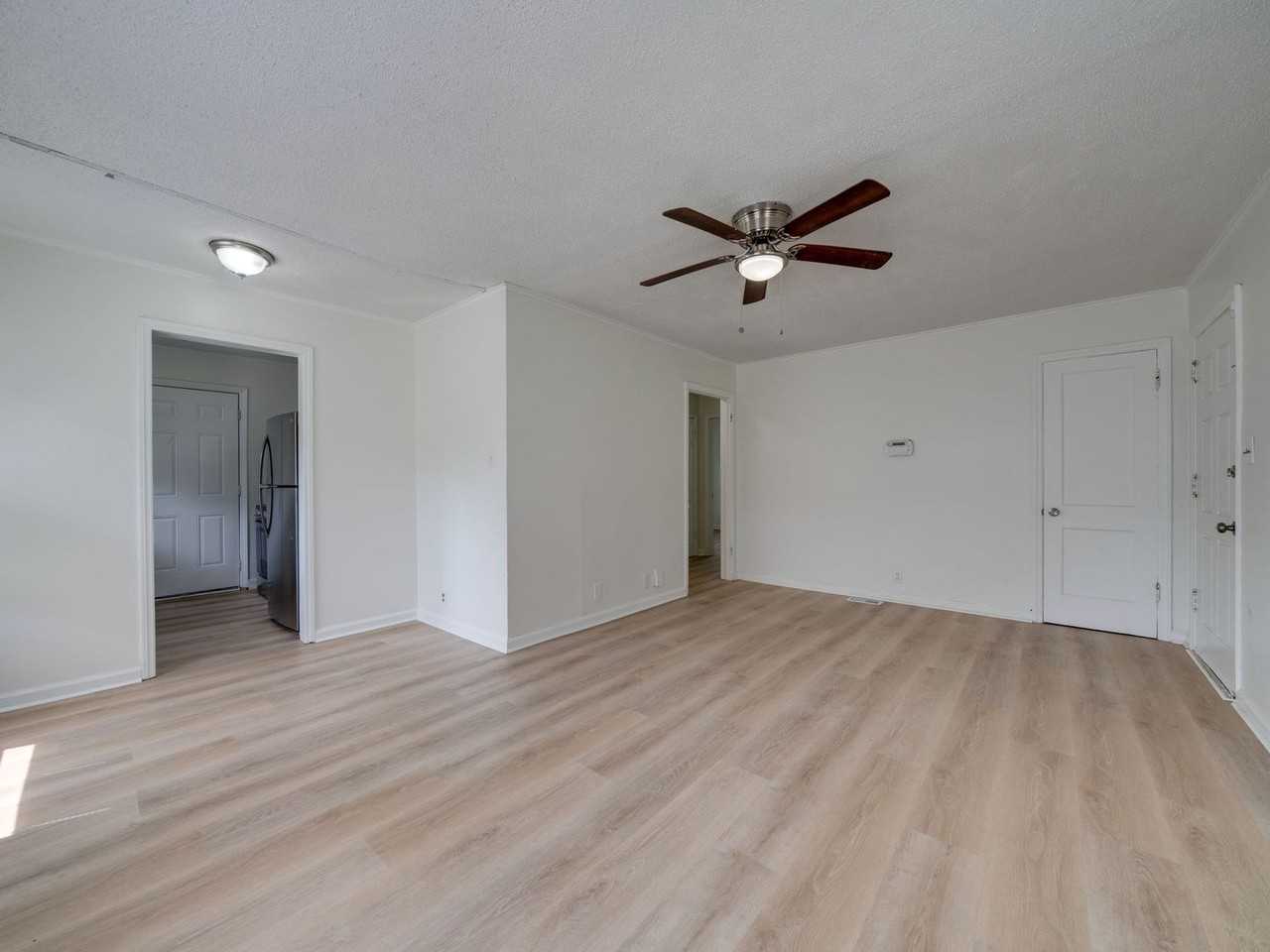 139 Darnell Pl - Photo 6 of 25
