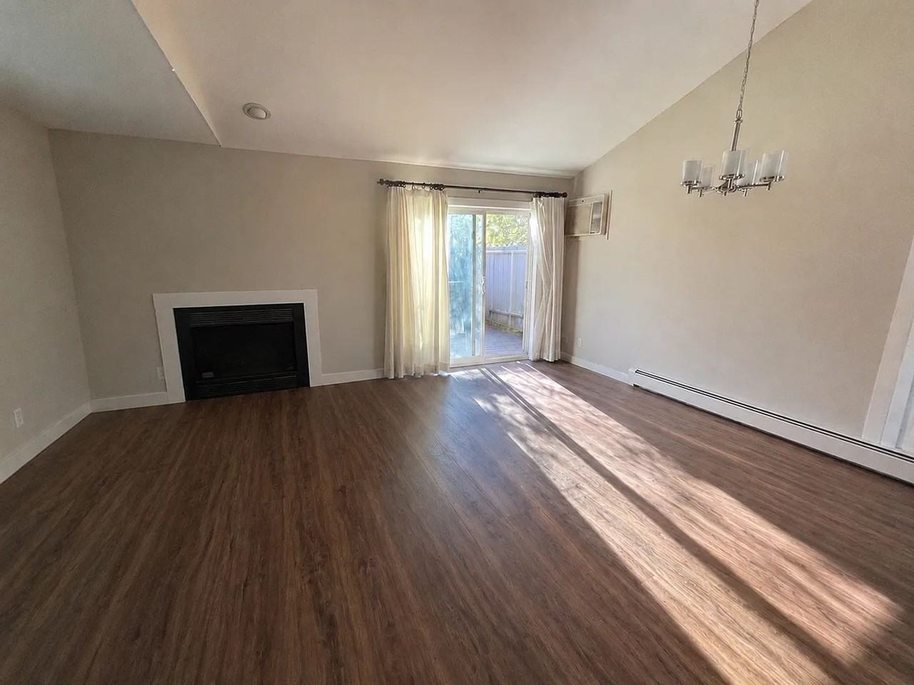 3147 Westwood Ct - Photo 3 of 22