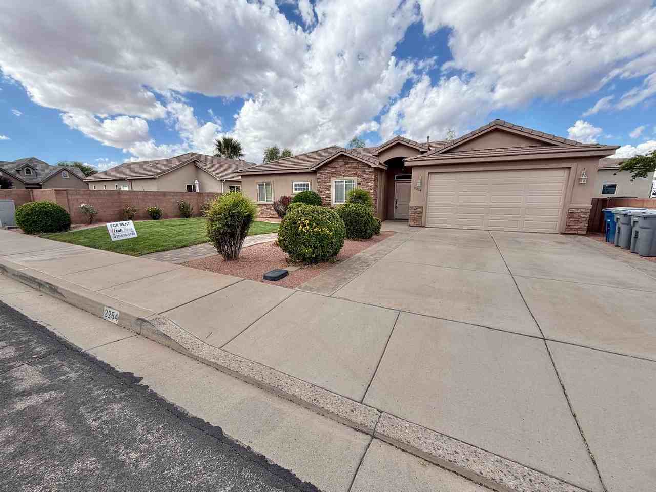 2254 S 240 W - Photo 3 of 36