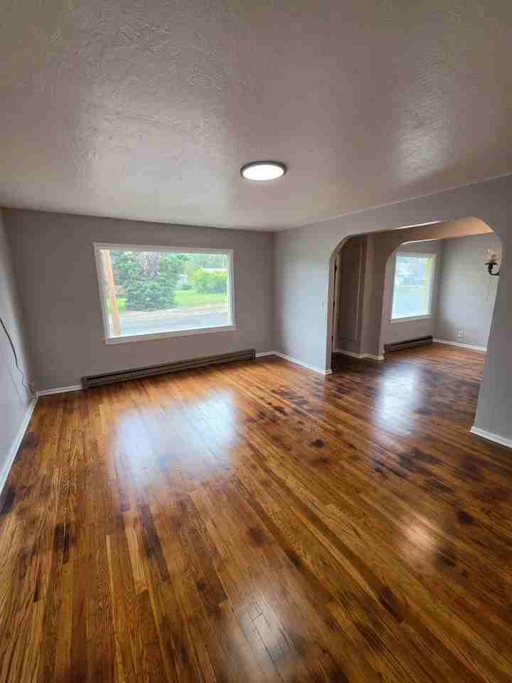 149 Willard St - Photo 2 of 14