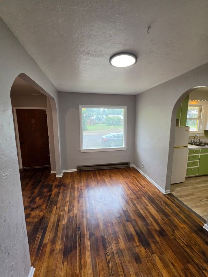 149 Willard St - Photo 5 of 14