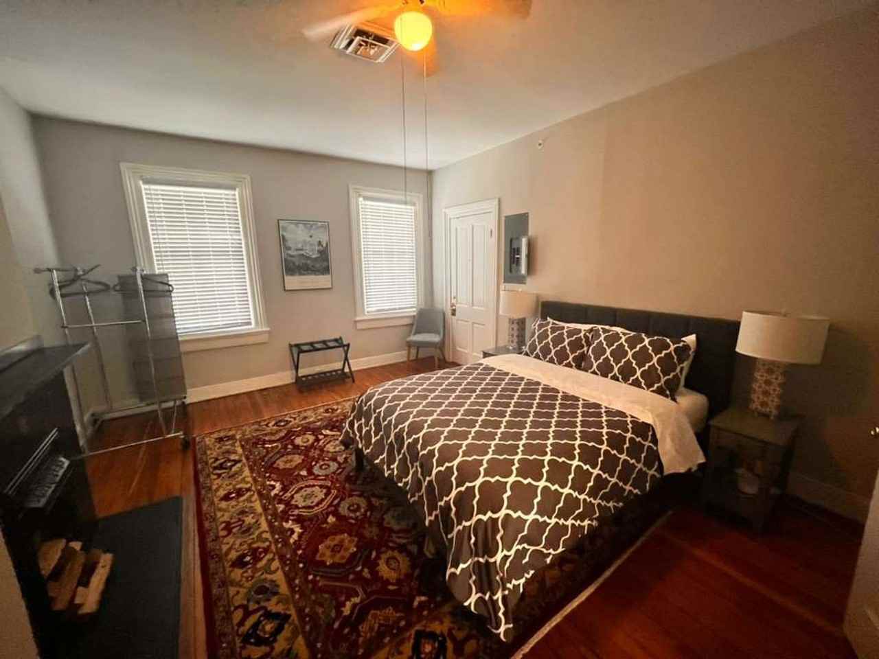 18 W Franklin St - Photo 3 of 9