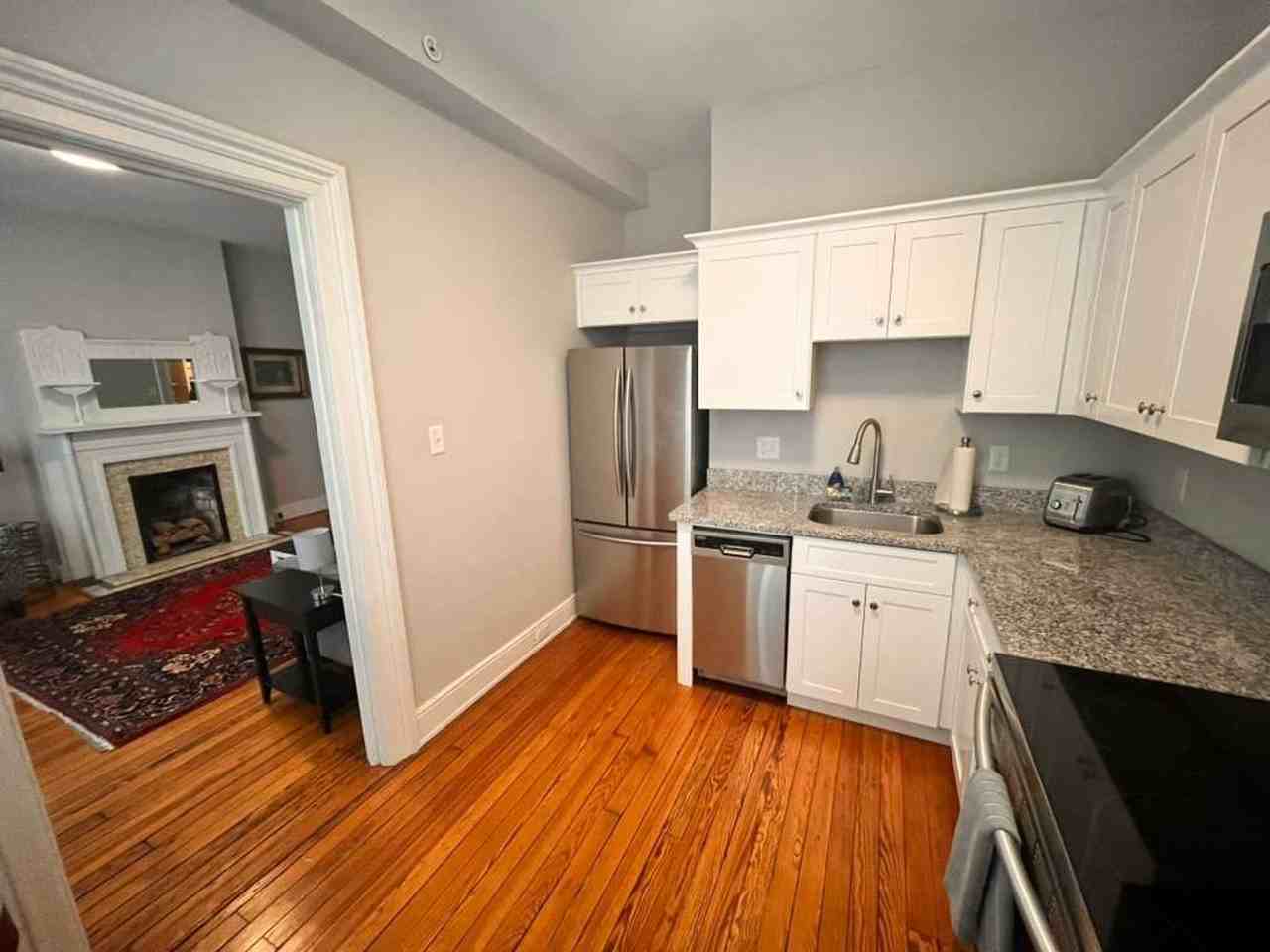 18 W Franklin St - Photo 5 of 9