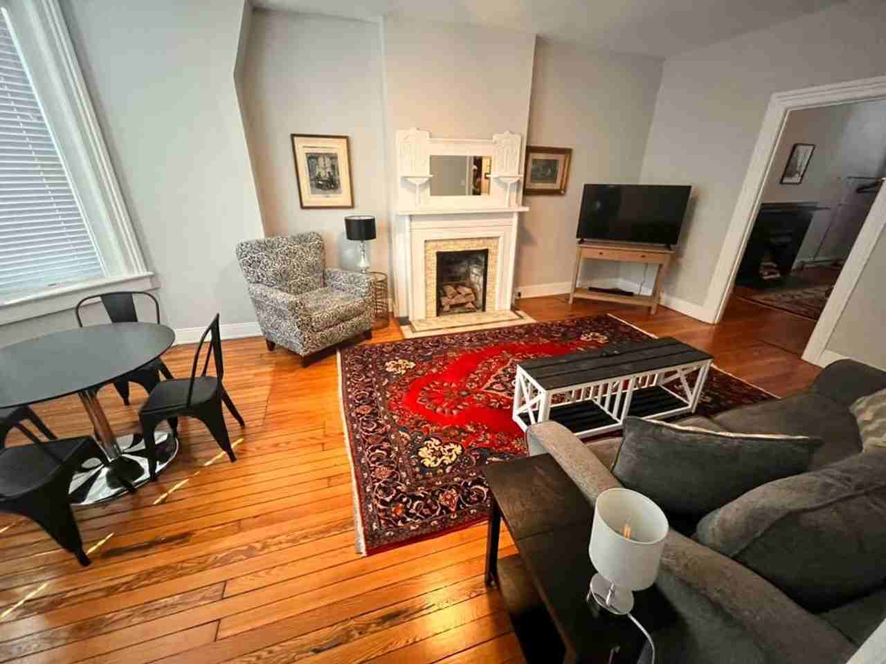 18 W Franklin St - Photo 7 of 9