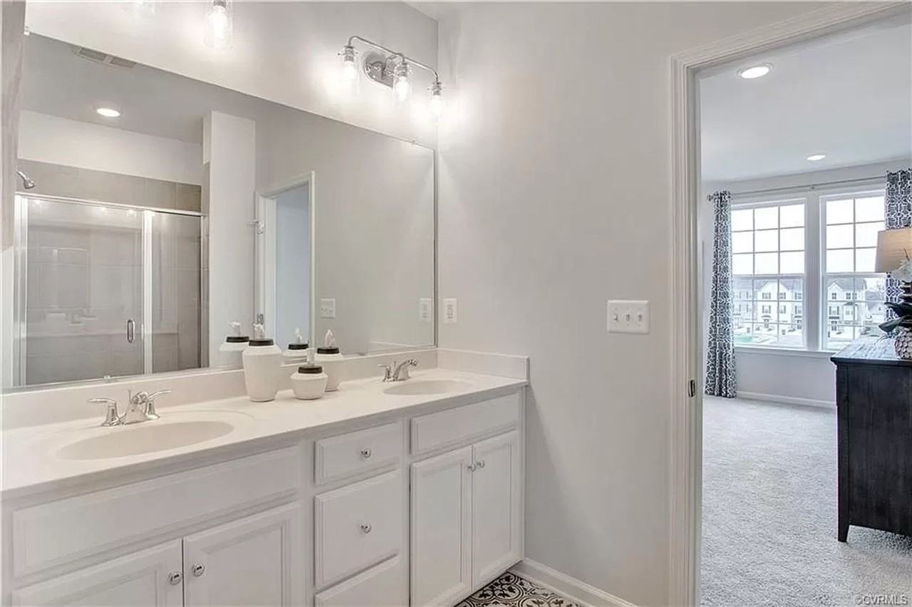4655 Wistar Creek Dr - Photo 2 of 20