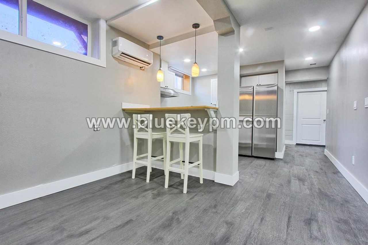 2400 Lincoln Ave #A - Photo 5 of 11