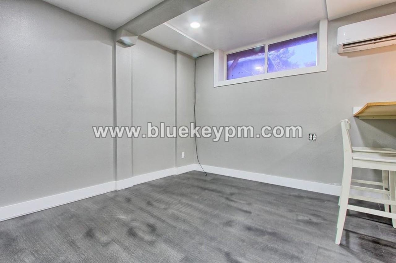2400 Lincoln Ave #A - Photo 6 of 11