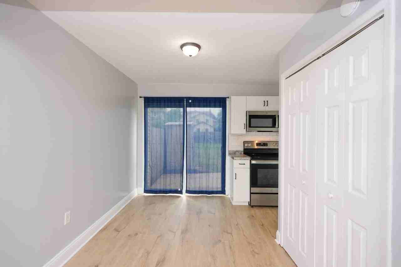 1421 E Caracas Ave - Photo 6 of 35