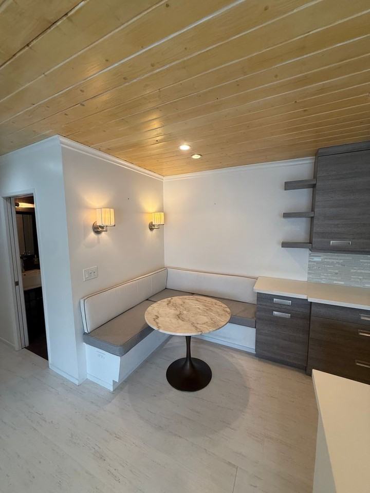 226 B Ave - Photo 3 of 20