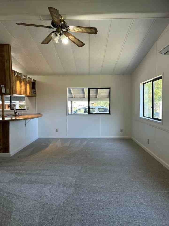12005 Craig Ave - Photo 7 of 18