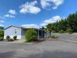 featured image of 230 Oak Leaf Ln