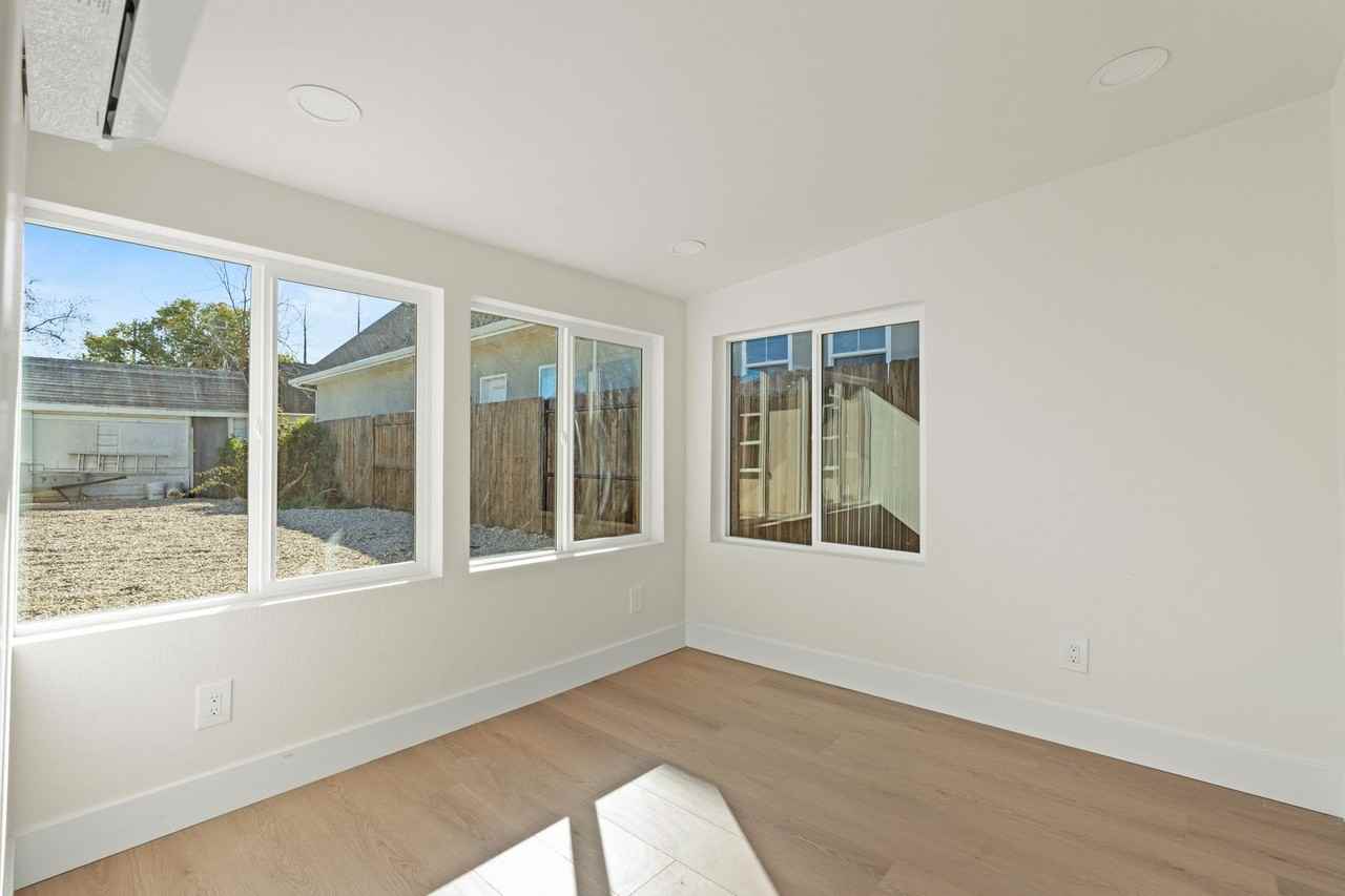 3109 29th Ave - Photo 6 of 16