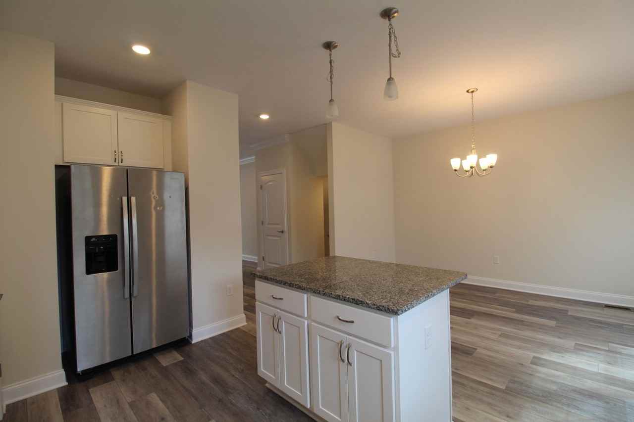 1174 Harvest Ct - Photo 6 of 27