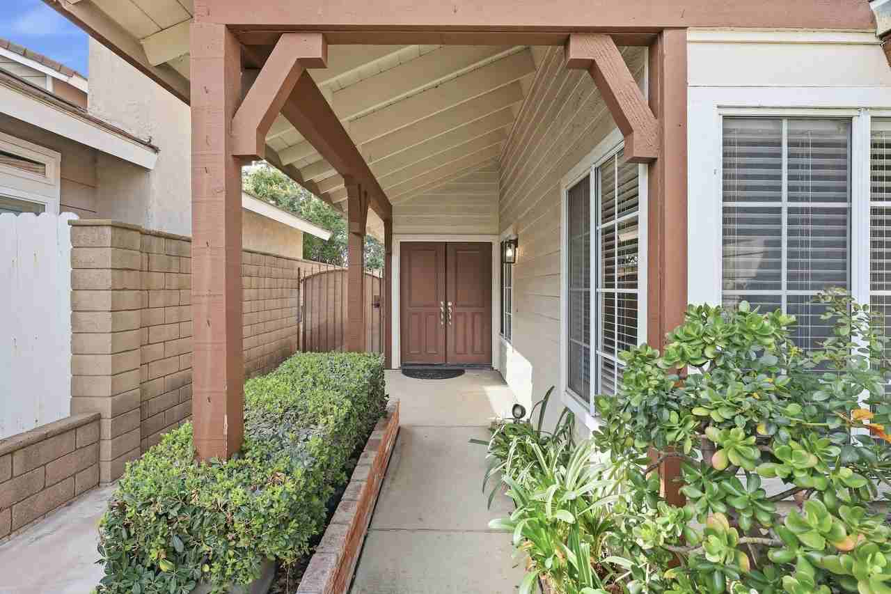 3353 Silvertip Rd - Photo 5 of 28