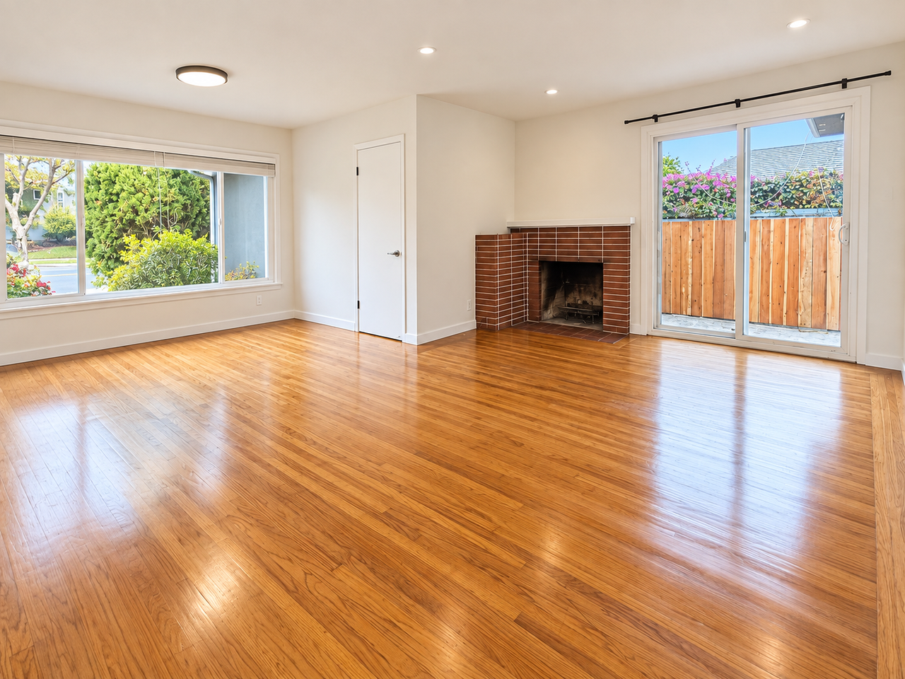 747 Ashbury Ave - Photo 5 of 22