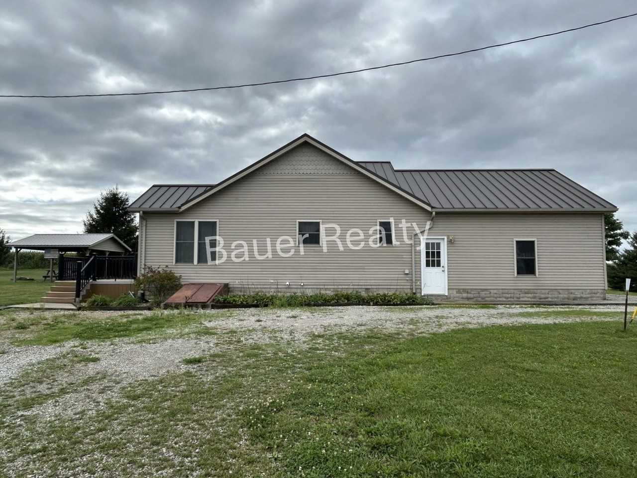 5256 Champion Rd - Photo 5 of 40