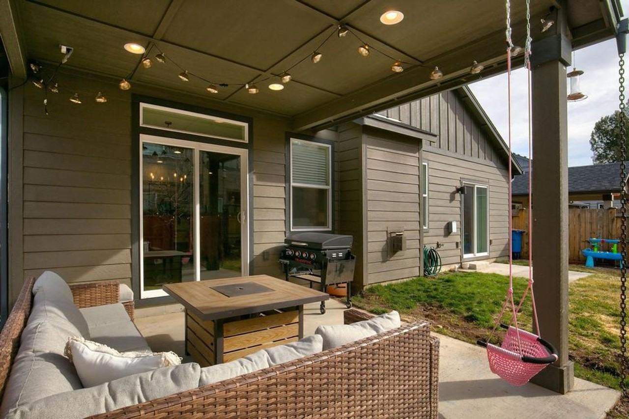 1143 W Hill Ave - Photo 6 of 17