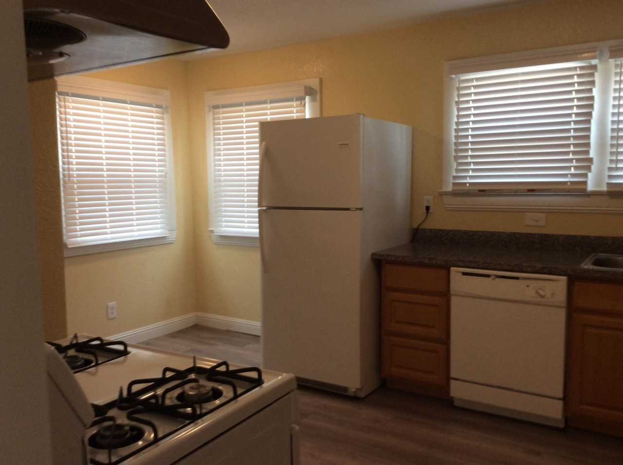 2222 Mission St - Photo 2 of 10