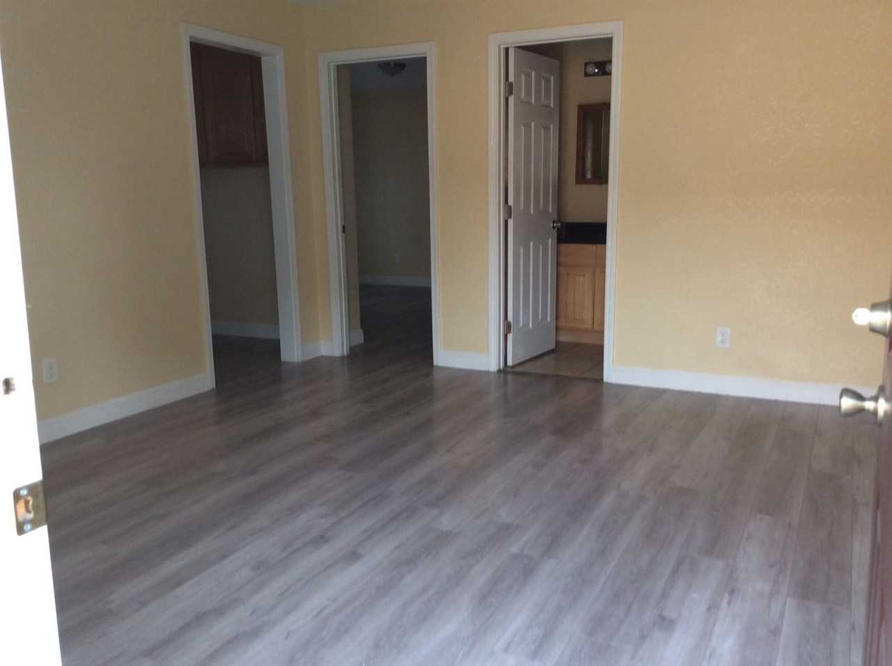 2222 Mission St - Photo 4 of 10