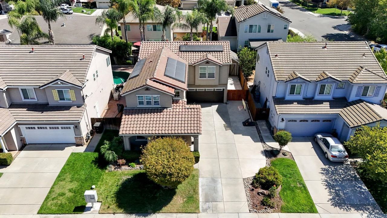 5446 Antique Rose Way - Photo 2 of 35