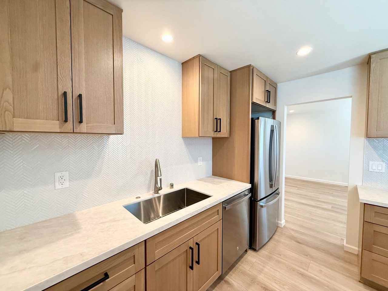 9291 Earl St - Photo 6 of 19