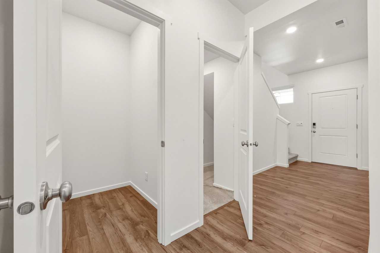 489 Cremini Loop Se - Photo 4 of 36